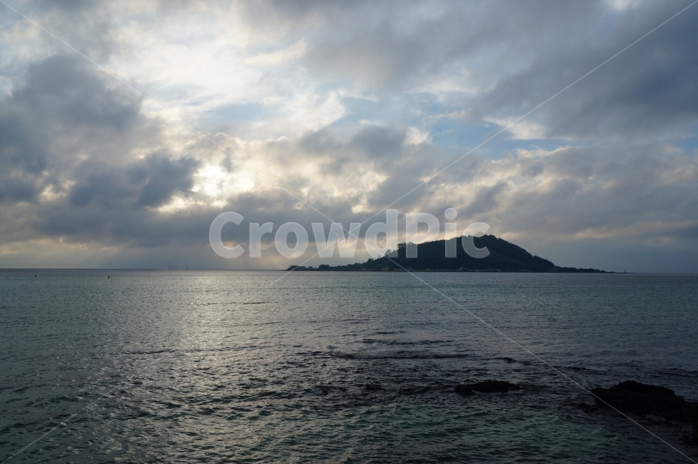 제주도,햇빛,바람,구름,구름속,섬,바다,자연,풍경,nature,landscape,outdoors,옥외,land,땅,ocean,대양,water,물,sea,shoreline,해안선