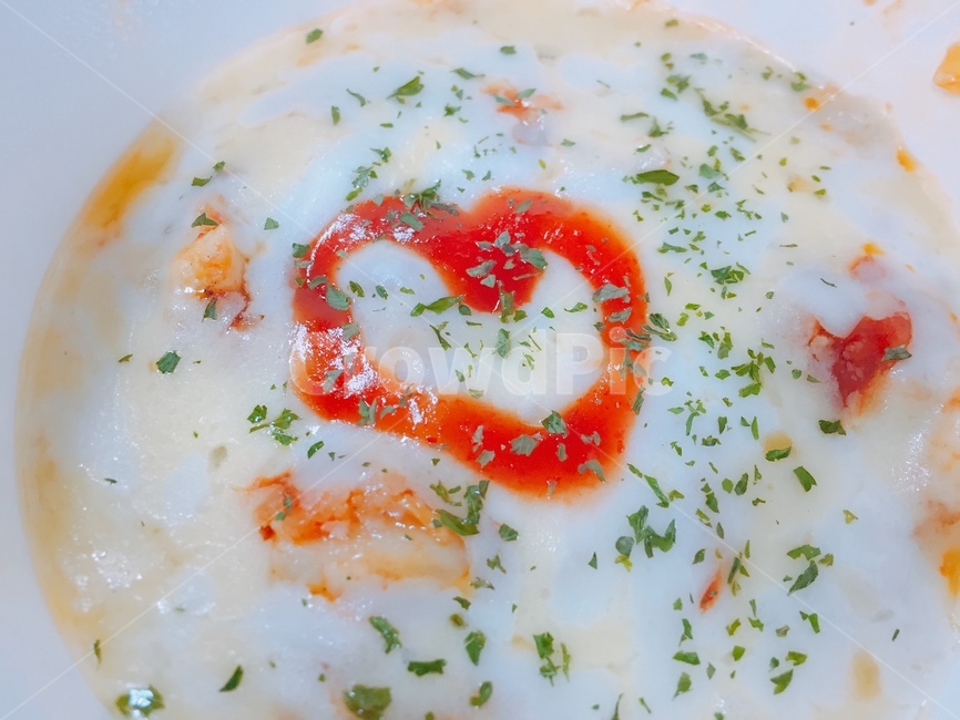 요리,치밥,하트,캐찹,파슬리가루,치즈