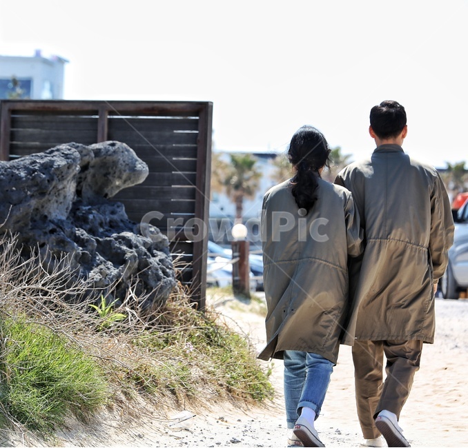 clothing,의류,인간,사람,human,person,couple,연애,사람,인물,인간,human,person,연인,커플,사랑,lover,couple
