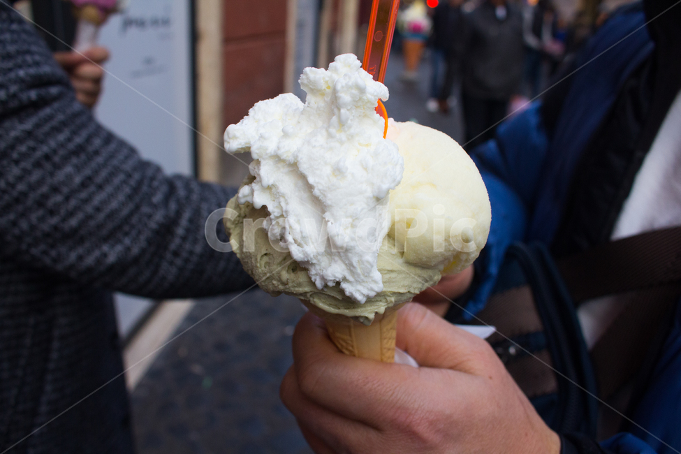젤라또,이탈리아,아이스크림,차가운,유럽,콘,아이스크림콘,신선한,italy,europe,gelato,icecream,음식,식재료,요리,food,cook,meal,dishes,food reserves,디저트,간식,후식,dessert,snack
