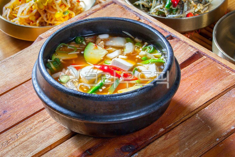 된장찌개,찌게,된장찌게,국된장,된장국,음식,식사,식당,한정식,한식,전통음식,숙성,건강식,영양식,음식점,호박,호박된장찌개,호박된장찌게,고추,야채,채소,두부,후식,반찬,국물,전통된장,전통요리,한국요리,요리,food,그릇