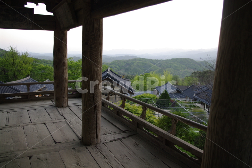 부석사,사찰,건축,전통건축,traditional,전통,기와지붕,풍경,산,한국전통,한국문화,korean traditional,korean culture