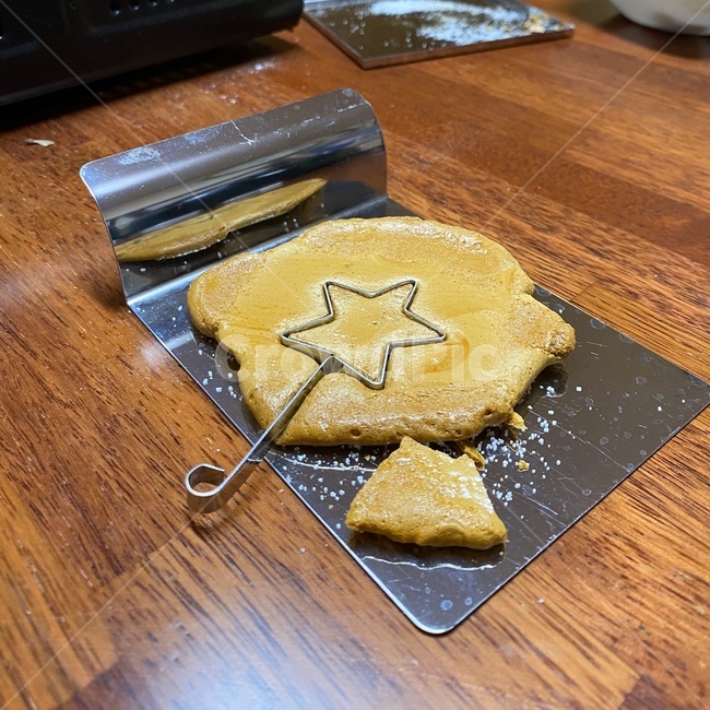bread,빵,food,음식,달고나,뽑기,띠기