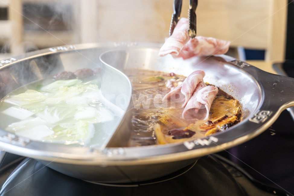 샤브샤브,훠궈,마라탕,홍탕,사천음식,중국음식,meal,음식,food,요리,dish,stew,스튜,식사,음식,식재료,요리,food,cook,meal,dishes,food reserves,중식,중국음식,중화요리,chinese food,chinese dishes,chinese meal,chinese cook