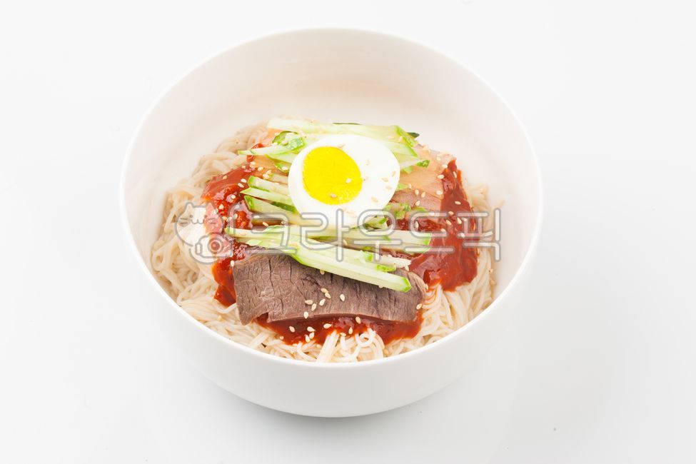 냉면,면류,비빔냉면,여름,요리,음식,달걀,오이,고추장