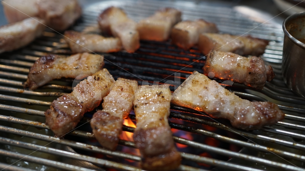 삼겹살,오겹살,숯불,불판,제주,흑돼지,음식,음식,식재료,요리,food,cook,meal,dishes,food reserves,육류,고기,meat,한식,한국음식,한국요리,korean food,korean dishes,korean meal,korean cook