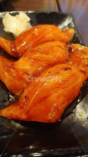 연어,초밥,연어초밥,밥,스시,음식,식재료,요리,food,cook,meal,dishes,food reserves,일식,일본음식,일본요리,Japanese food,Japanese dishes,Japanese meal,Japanese cook
