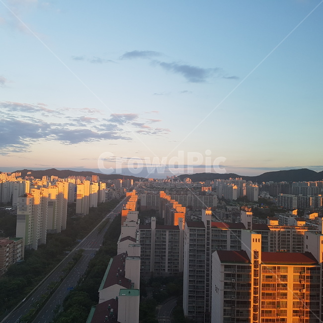 감성,도시,색감,sky,새벽,고층아파트,감성사진,붉은하늘,분위기,동틀녘,잔잔,고요,새벽하늘,새벽공기,일출,아파트,도시,풍경,city,landscape,한국도시풍경,한국도시경관,korea cityscape,경치,nature,자연,outdoors,옥외,scenery,aerial view,조감도
