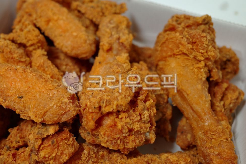 chicken,fried chicken,fried,whole chicken,food,chicken,meal,dishes,fried food,chicken,fried chicken,chicken,fried food,food