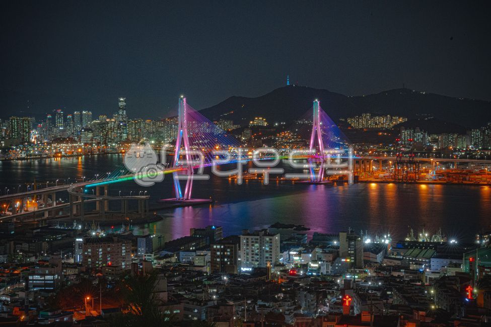 Busan night view,Busan Port Bridge,Busan Port Bridge night view,Bridge night view,Yeongdo night view