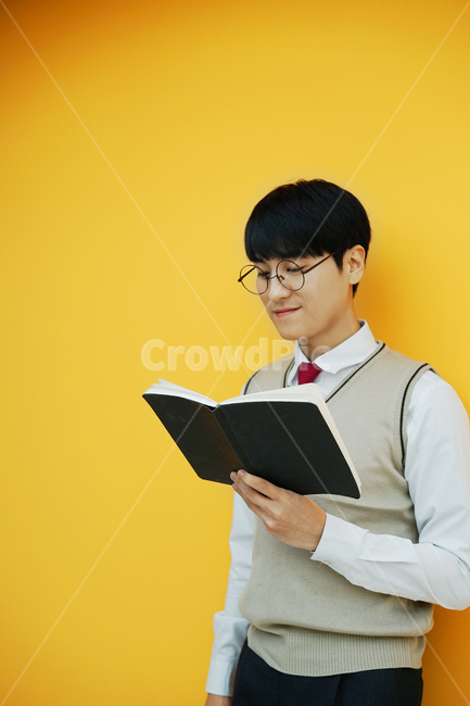 수능,교육,학생,교복,시험,강의,수업,고등학생,고3,남고생,남자고등학생,남고,수능시험,기말고사,중간고사,모의고사,exam,quiz,test,학업,공부,남자,남학생,사람,인물,인간,human,person,얼굴표정,facialexpression,face,남성,man,male,학교,education,learning,study,schoo,사람,인물,인간,human,person,얼굴표정,facial expression,face,남성,남자,man,male,감정표현,기분,feeling,emotion,교육,학교,공부,education,learning,study,school