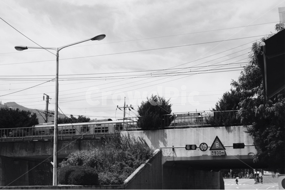 지하철,흑백사진,road,도로,1호선,subway,blackandwhitephoto,흑백,모노톤,monochrome,black and white,교통,교통수단,traffic,transportation