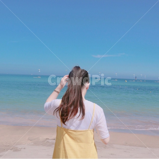 사람,clothing,바다,자연,물,해안선,해변,바다,beach,sea,사람,인물,인간,human,person,여성,여자,woman,female,lady,여행,휴가,traveling,vacation,trip