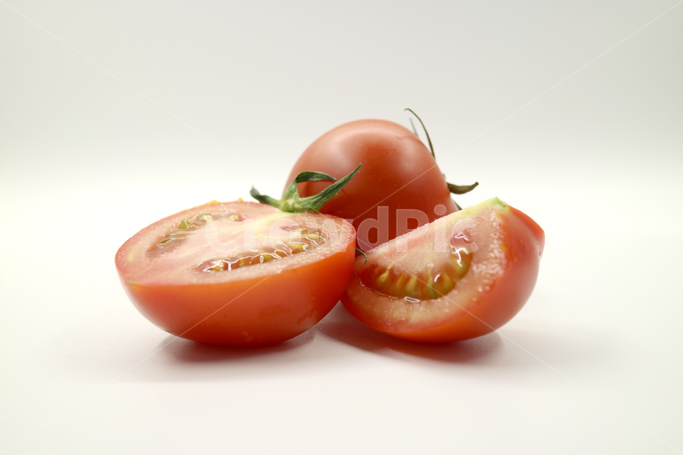 토마토,빨간토마토,완숙토마토,야채,채소,음식,식재료,음식재료,요리재료,요리,샐러드,신선한,오브젝트,누끼,빨강,건강,웰빙,다이어트,슬라이스,음식,식재료,요리,food,cook,meal,dishes,food reserves,채소,야채,vegetables,누끼,remove background