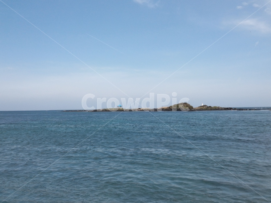 바다,햇빛,섬,수평선,구름,물,자연,풍경,nature,landscape,land,땅,outdoors,옥외,ocean,대양,sea,water,shoreline,해안선,coast,연안