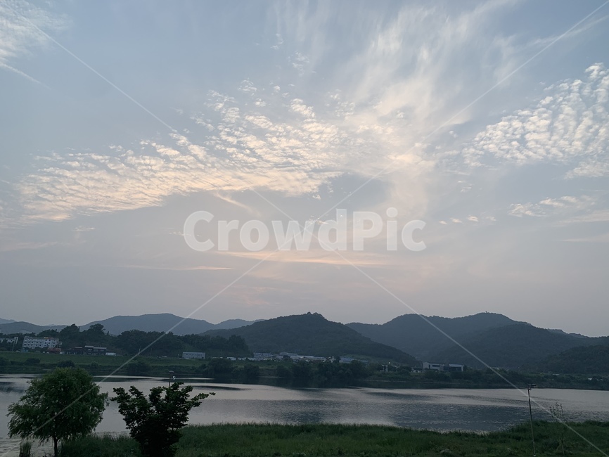 구름,산,강,하늘,맑은