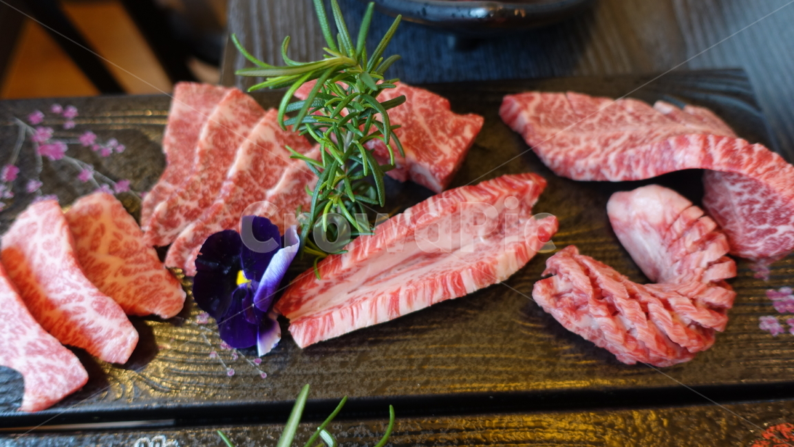 음식,food,식사,meal,dish,고기,고깃집,carne,meat,소고기,beef,마블링,꽃등심,제주흑우,흑우,육질