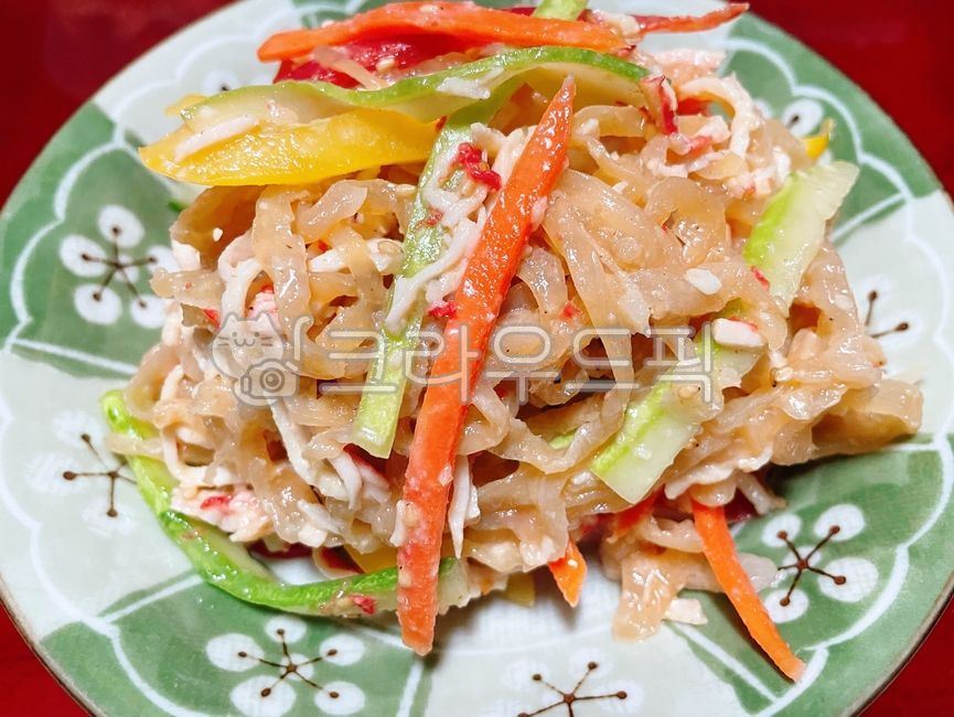 해파리냉채무침,해파리냉채,냉채,해파리,무침,야채,채소,당근,오이,맛살,해파리무침,파프리카,음식,요리,식사,식재료,먹방,food,dish,cook,meal
