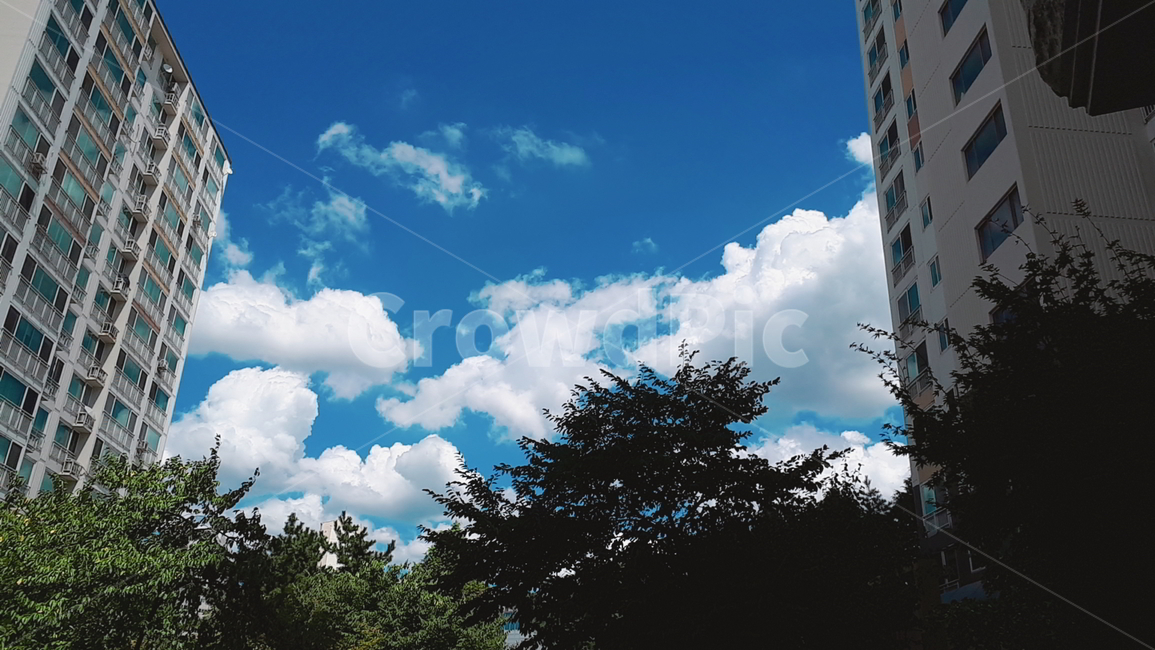outdoors,푸른하늘,sky,하늘,아파트,구름,cloud