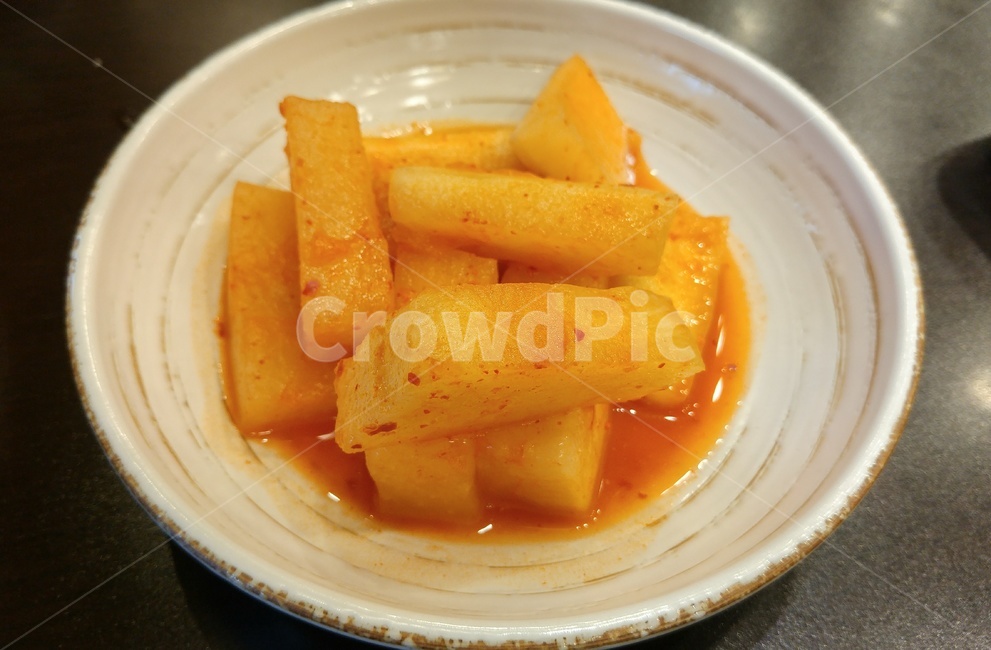 깎두기,깍두기,무,무김치,김장,음식,식재료,요리,food,cook,meal,dishes,food reserves,한식,한국음식,한국요리,korean food,korean dishes,korean meal,korean cook