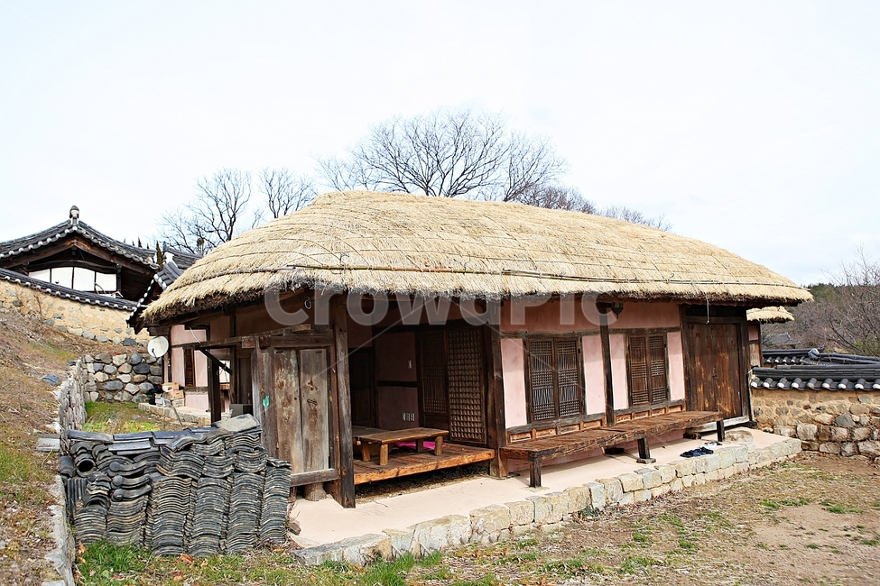 양동마을,초가,초가집,집,전통집,옛날집,민속집,자연,풍경,겨울,건물,한국전통,한국문화,korean traditional,korean culture