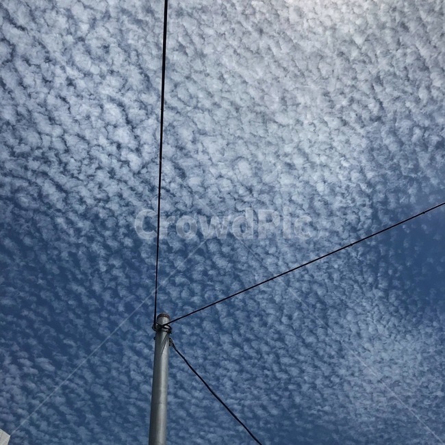 bow,활,전봇대,하늘,선,line,구름,cloud