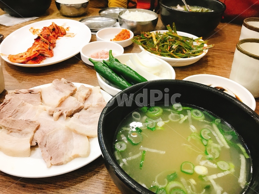 돼지국밥,수육백반,부산음식,부산,국밥,busan