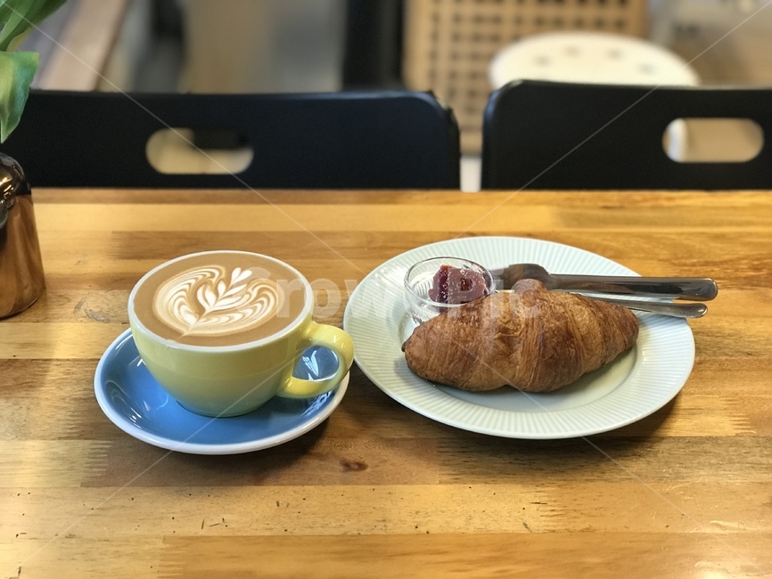 커피,라떼아트,튤립,커피아트,카페라떼,coffee,latteart,tulip,coffeeart,cafelatte,음료수,drink,beverage,커피,카페,coffee,cafe
