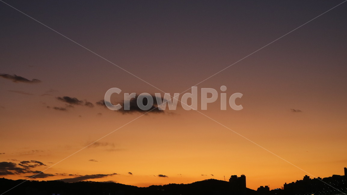 nature,자연,outdoors,옥외,silhouette,실루엣,dusk,황혼,sunset,일몰,dawn,redsky,붉은하늘,sky,하늘