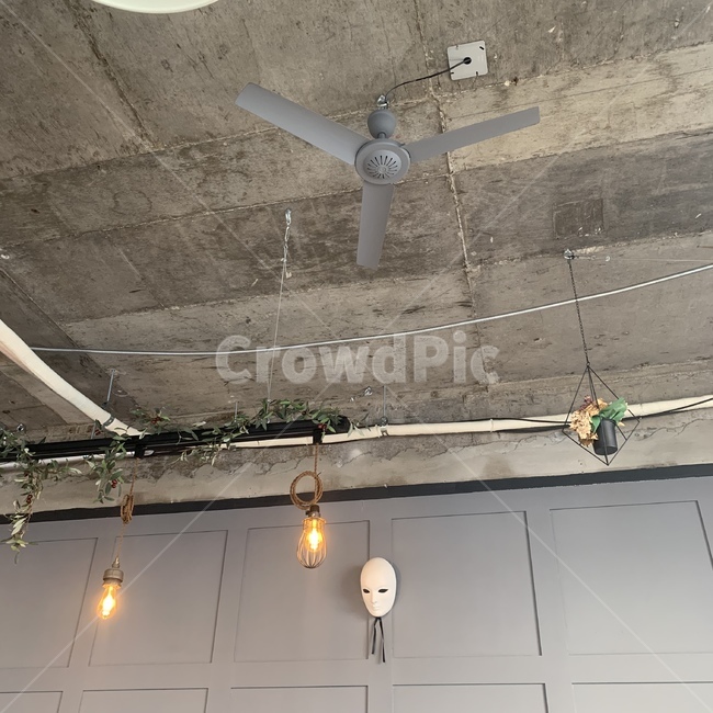 인테리어,천장,회색,조명,시멘트,인테리어,실내디자인,interior design