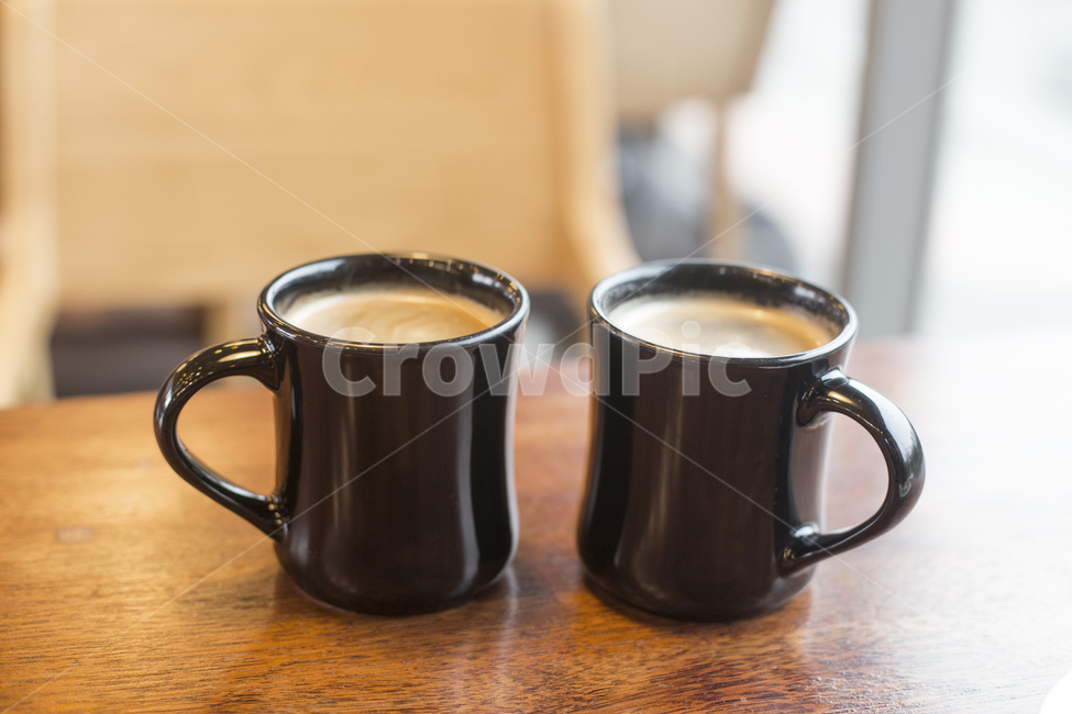 crema,two drinks,cafe,mug cup,black coffee,coffee,beverage,black,Americano,Caffeine,cup
