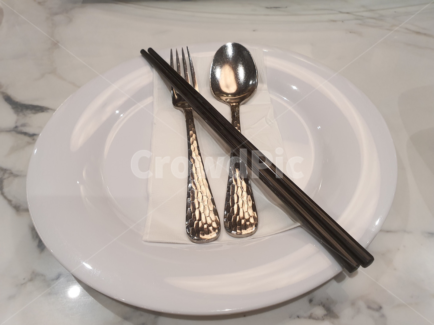 cutlery,접시,빈접시,플레이팅,식기구,fork,포크,spoon,숟가락,수저