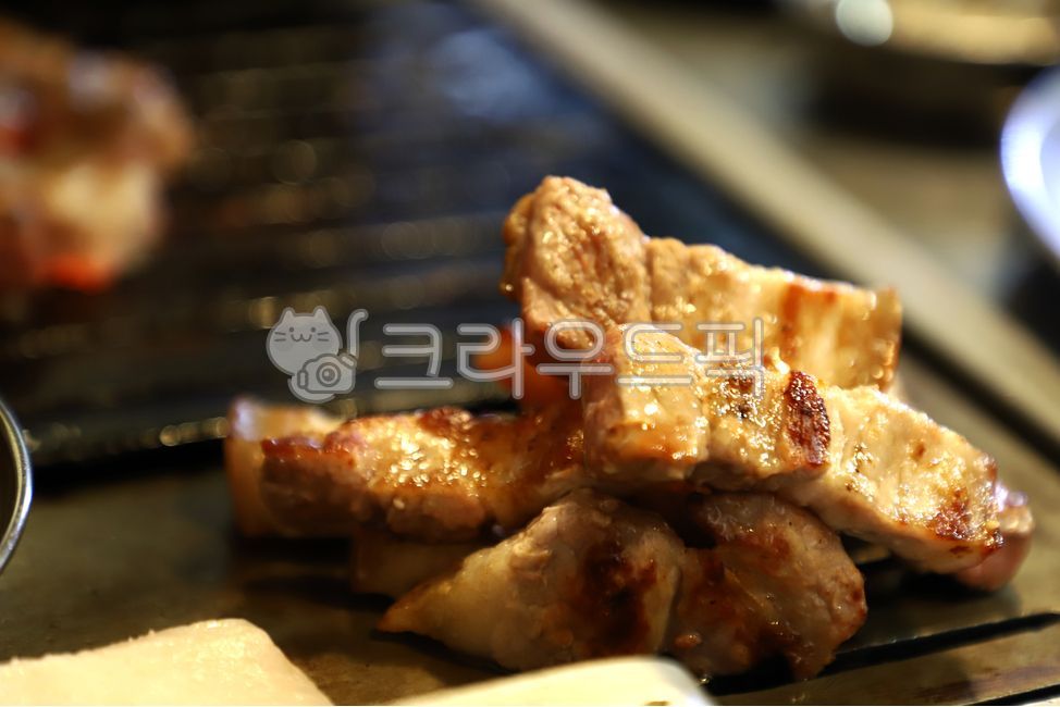 삼겹살,구이,고기,돼지고기,철판,육류,한식,한국음식,요리,바베큐,grilling