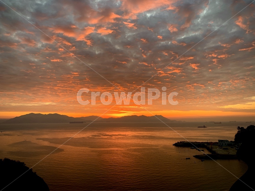 nature,자연,outdoors,sunset,sky,하늘,붉은하늘,새벽,일출