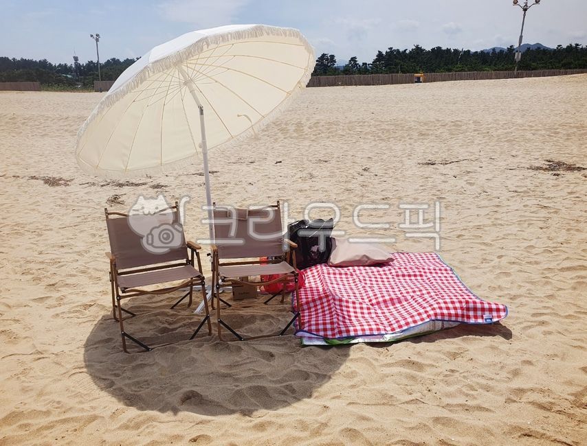 피크닉,해안,해변,바다,바다피크닉,파라솔,휴식,여름휴가,힐링,beach,sea,chair,소풍,picnic