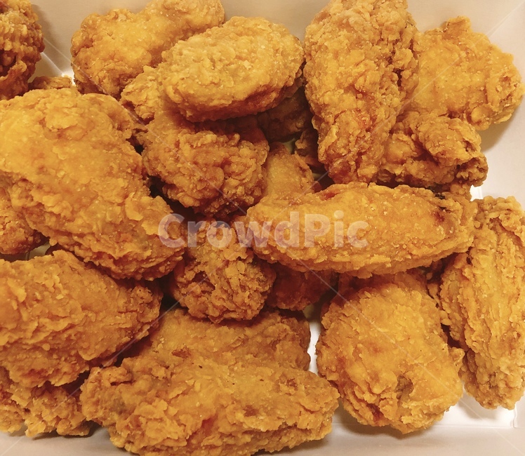 friedchicken,chicken,golden yellow,Fried Chicken,fried chicken,food