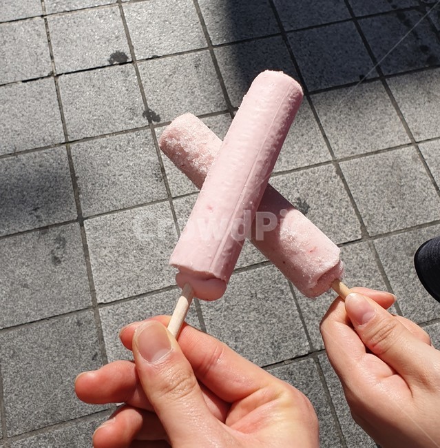 아이스크림,커플,길,손,우정