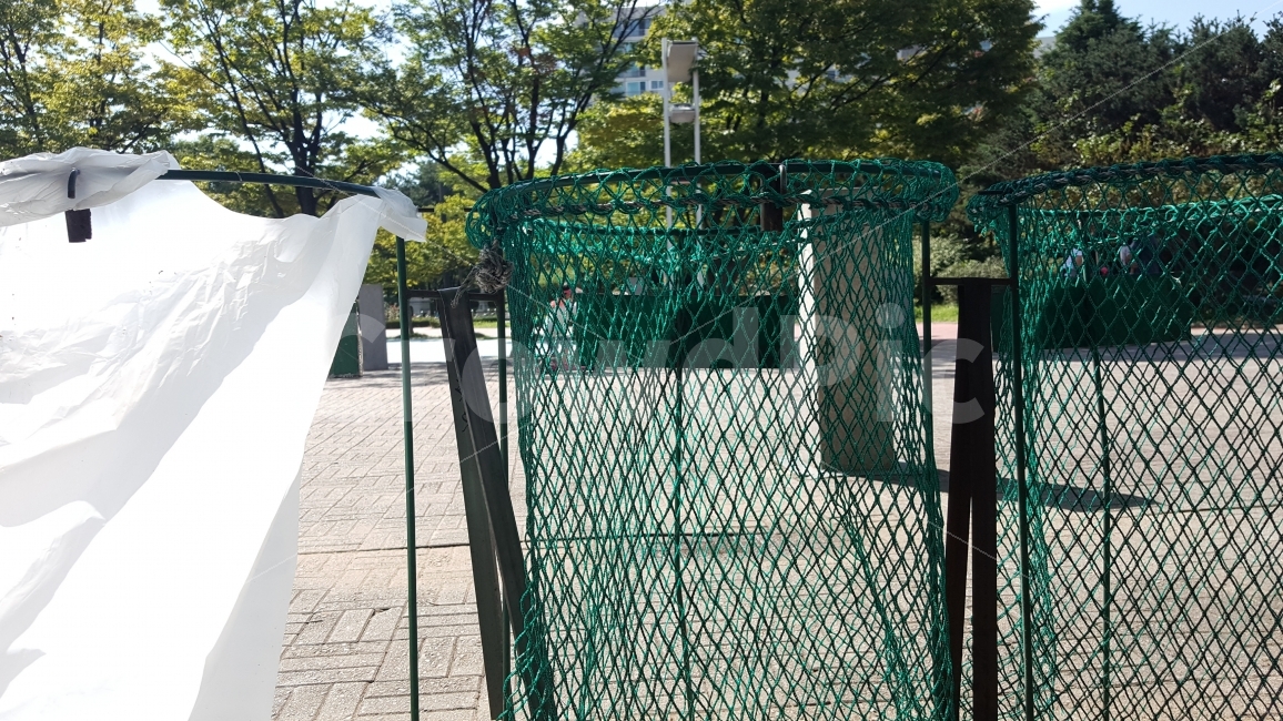 분리수거,환경,친환경,도시,쓰레기,공원,시설,질서,시민,청결,위생,사물,물건,오브젝트,thing,object,matter