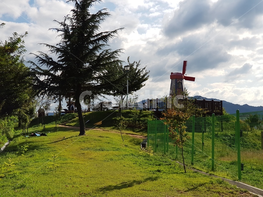배경,풍차,나무,하늘,구름,자연,풍경,nature,landscape,tree,plant,식물