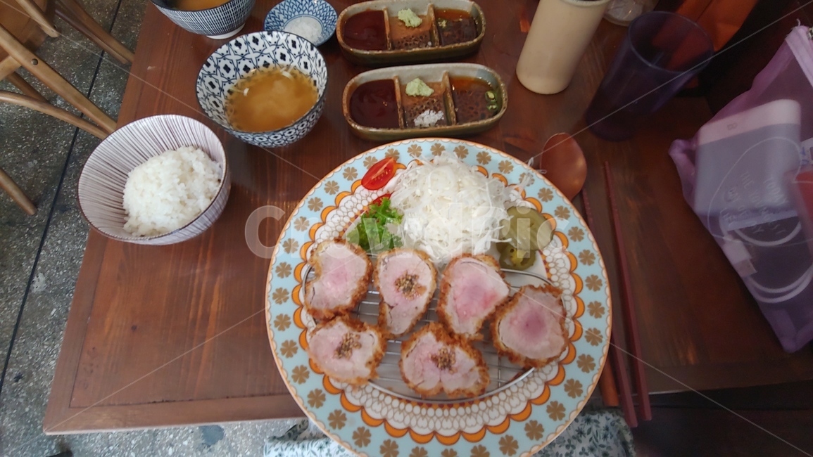 식품,요리,식사,돈까스,돈카츠