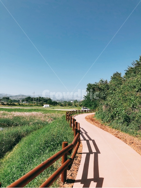 산책로,울타리,나무,하늘,강,자연,풍경,nature,landscape,handrail,난간,banister,railing