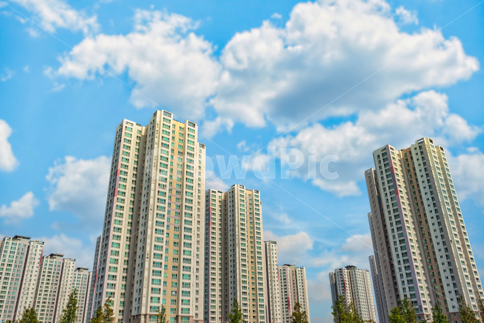 도시,어반,건물,고층건물,아파트,apartmentbuilding,highrise,town,urban,building,city,도시풍경,하늘,구름,파란색,빌딩,오피스,신도시,도심지,비즈니스,아웃테리어,날씨,높다,푸르다,배경,추상적,도시,풍경,city,landscape,한국도시풍경,한국도시경관,korea cityscape