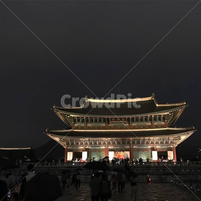 경복궁,야경,야간개장,서울,광화문,야경,밤,풍경,nightscape,night,landscape,한국전통,한국문화,korean traditional,korean culture,랜드마크,landmark,tourist attraction,한국랜드마크,한국관광지,한국명소,korea landmark,korea tourist attraction,사람들,대중,군중,other people,crowd,건축물,건물외관,exterior,building,structure,architecture,construction,pagoda,탑,shrine,신사,건물,worship,예배