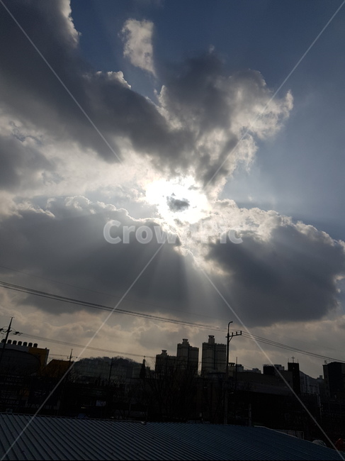 nature,자연,weather,날씨,flare,플레어,light,빛,sunlight,햇빛,outdoors,옥외,태양,도시,하늘,희망