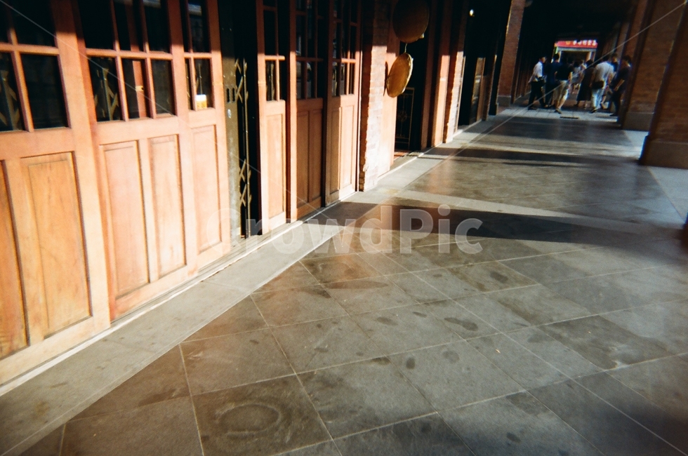 필름카메라,거리,street,건물,light,바닥,floor,건축물,건물외관,exterior,building,structure,architecture,construction