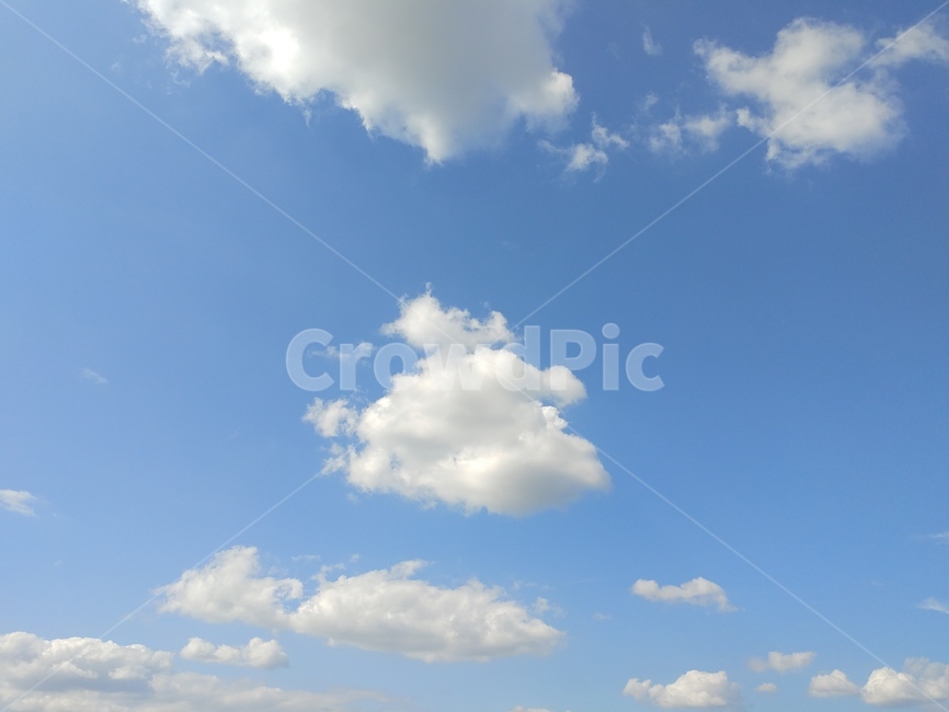 하늘,구름,청명,sky,푸른하늘,천공,공간,스카이,자연,풍경,nature,landscape,azure sky,푸른 하늘,outdoors,옥외