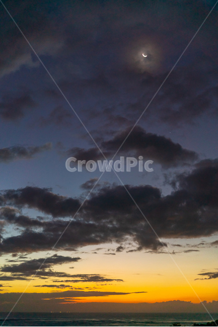 노을,해질녘,sunset,구름,감성사진,pink,핑크,clouds,초승달,moon,gradation,그라데이션,달