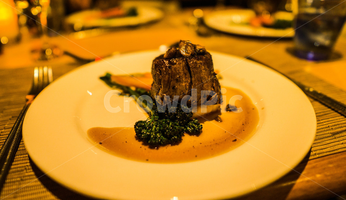 소고기,스테이크,레스토랑음식,음식,레스토랑,음식,식재료,요리,food,cook,meal,dishes,food reserves,육류,고기,meat,양식,서양음식,서양요리,western food,western dishes,western meal,western cook