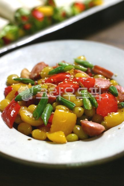 은행햄채소볶음,음식,food,요리,플레이팅,집밥,도자기그릇,홈푸드,저녁밥,간편요리,반찬,간편식,채소,은행,dish,meal,식사