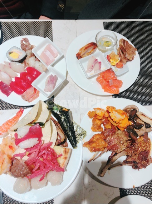 뷔페,접시,음식,양고기,초밥